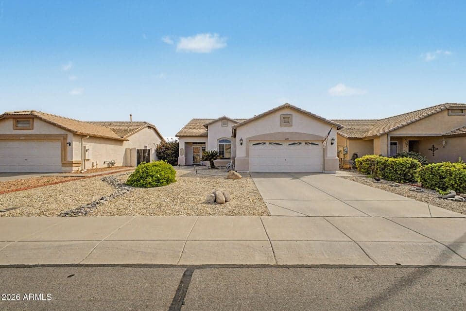 10533 W POTTER Drive, Peoria, AZ 85382 — photo 1 of 24