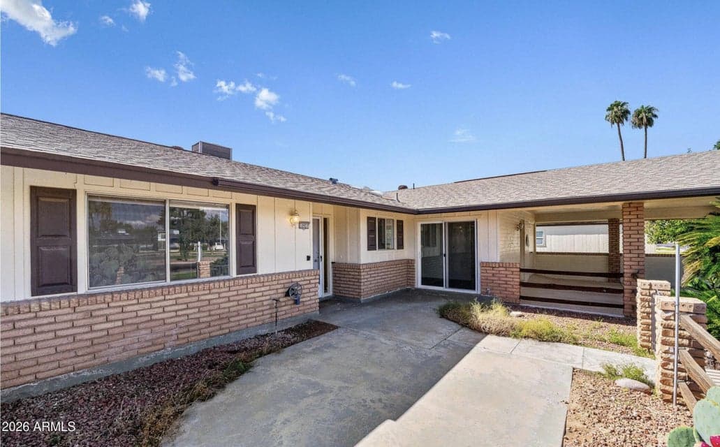 10927 W PEORIA Avenue, Sun City, AZ 85351 — photo 1 of 32