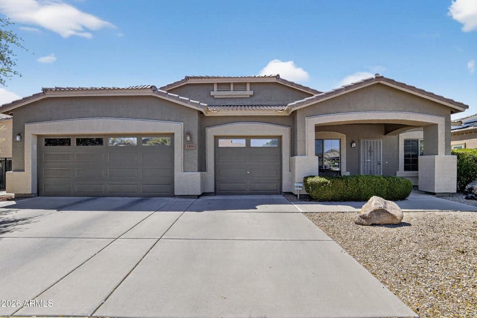 2959 N ROSEWOOD Avenue, Casa Grande, AZ 85122 — photo 1 of 47