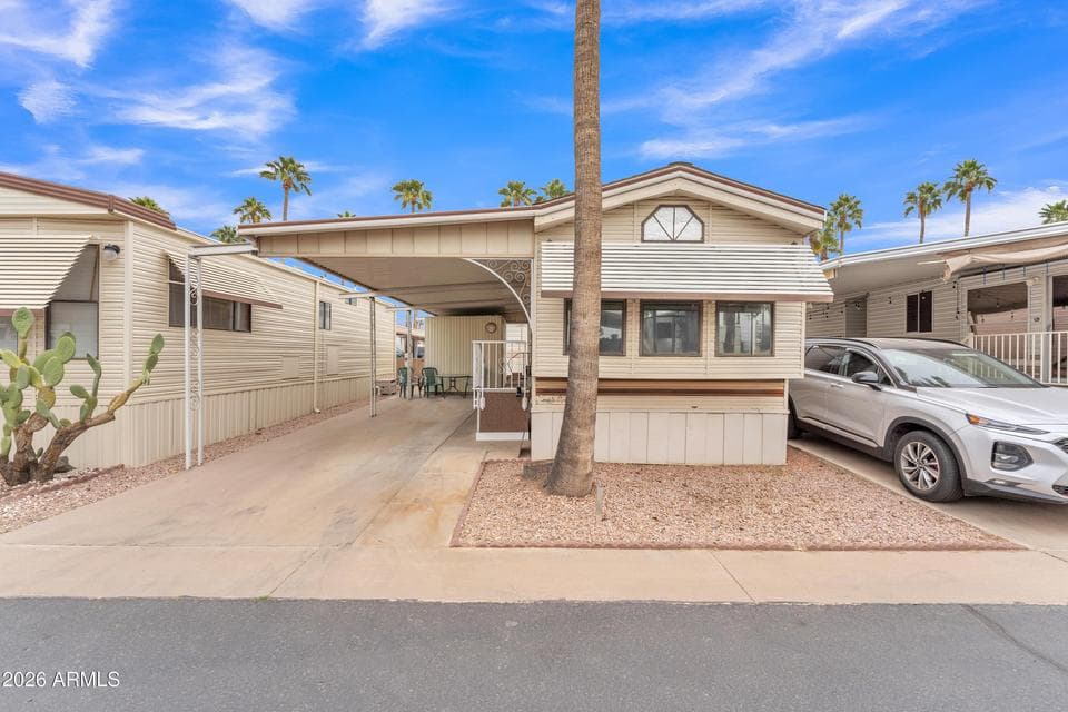 1152 S SIOUX Drive, Apache Junction, AZ 85119 — photo 1 of 58