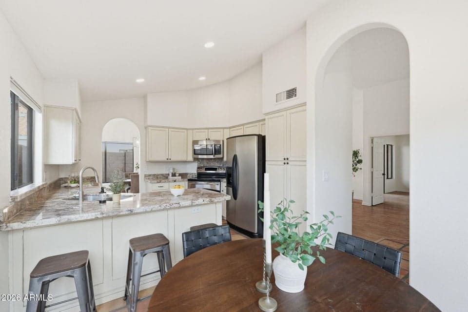 8859 S GRANDVIEW Drive, Tempe, AZ 85284 — photo 1 of 40