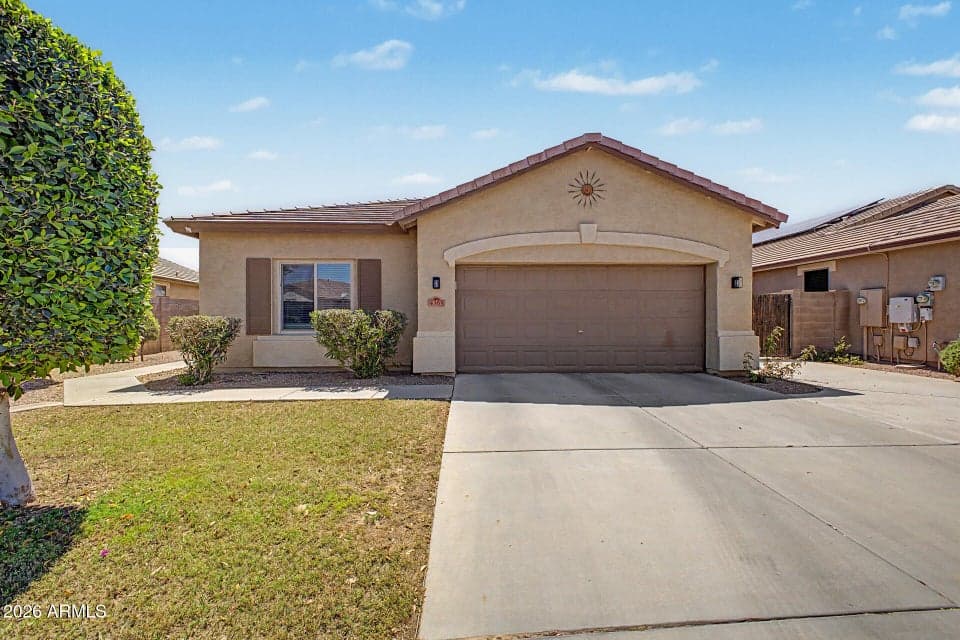 4365 E CHERRY HILLS Drive, Chandler, AZ 85249 — photo 1 of 28