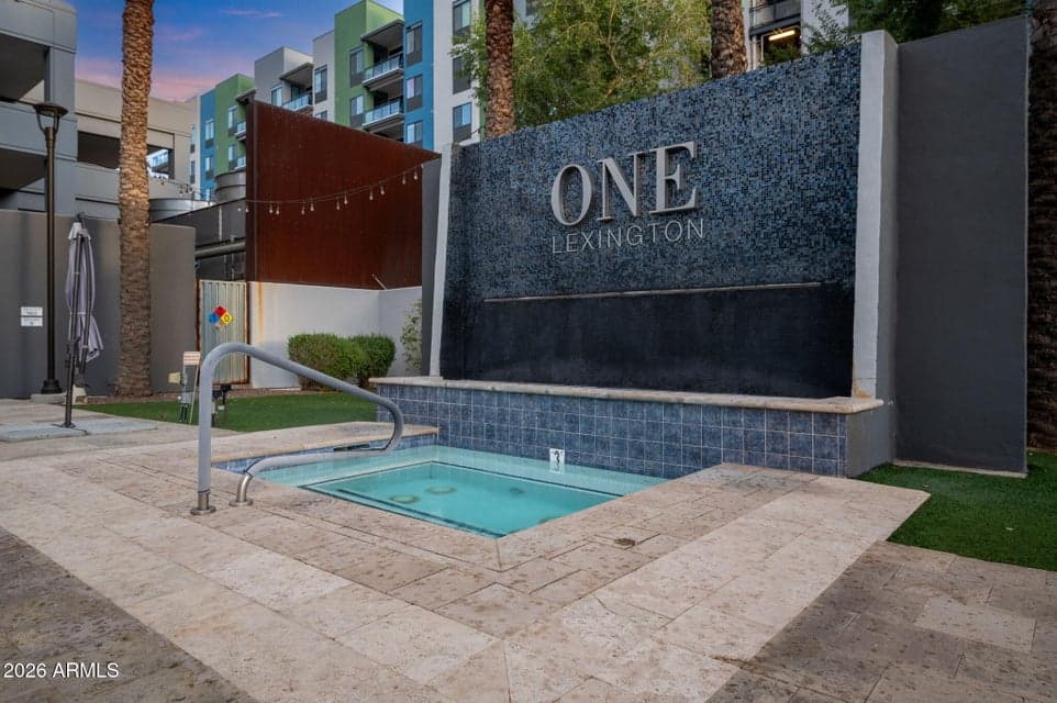 1 E LEXINGTON Avenue 1001, Phoenix, AZ 85012 — photo 1 of 46