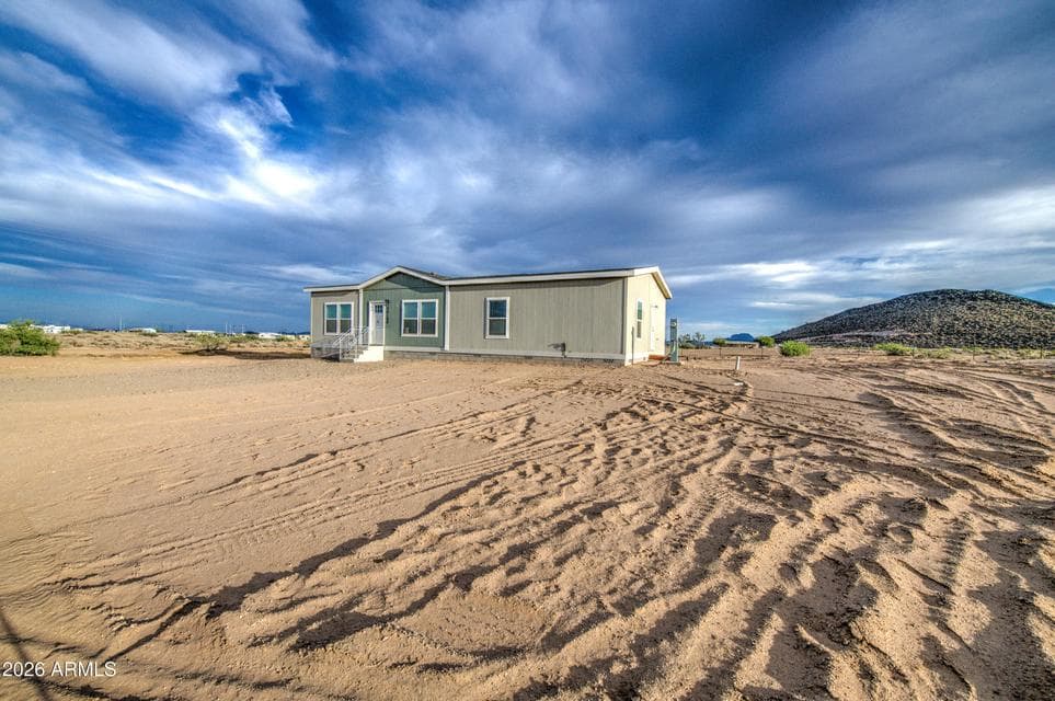 39105 W MALDONADO Road, Tonopah, AZ 85354 — photo 1 of 31