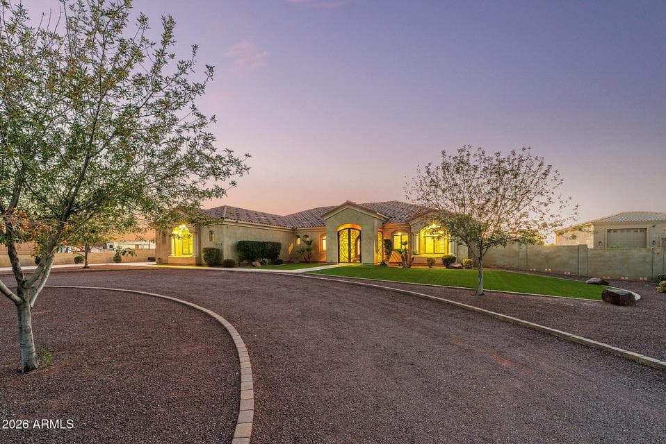 25824 S 194TH Street, Queen Creek, AZ 85142 — photo 1 of 71