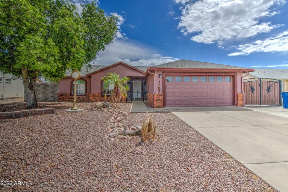 1757 W RAY Lane, Apache Junction, AZ 85120 — photo 1 of 47
