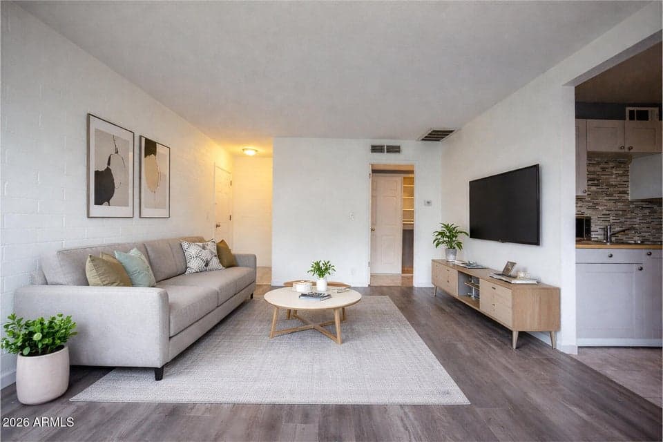 2551 W ROSE Lane 222, Phoenix, AZ 85017 — photo 1 of 18