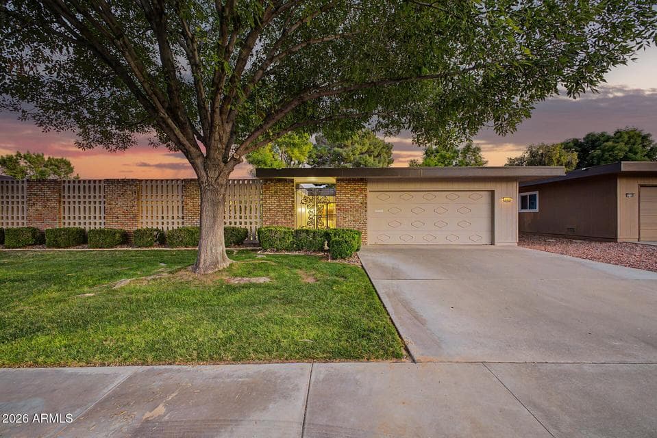 10345 W GARNETTE Drive, Sun City, AZ 85373 — photo 1 of 31