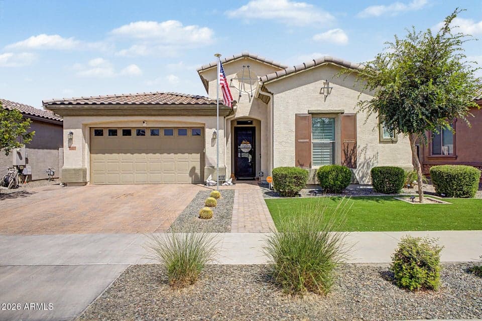 25727 S 230TH Place, Queen Creek, AZ 85142 — photo 1 of 37