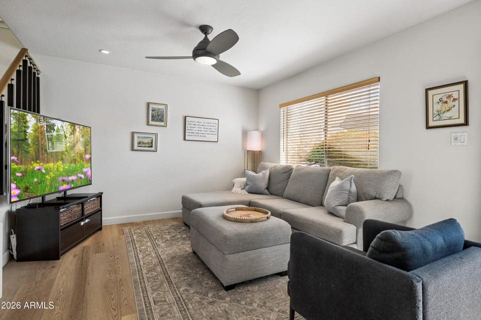 8502 N CENTRAL Avenue 11, Phoenix, AZ 85020 — photo 1 of 15