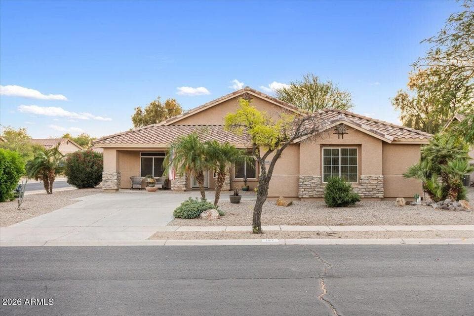 147 S LOS CIELOS Lane, Casa Grande, AZ 85194 — photo 1 of 42