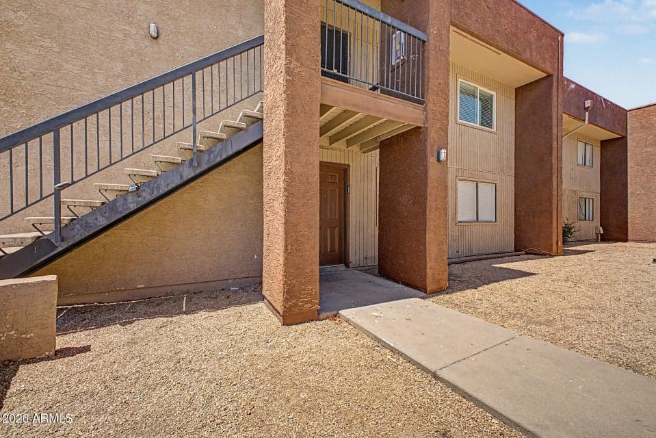 3810 N MARYVALE Parkway 1063, Phoenix, AZ 85031 — photo 1 of 28