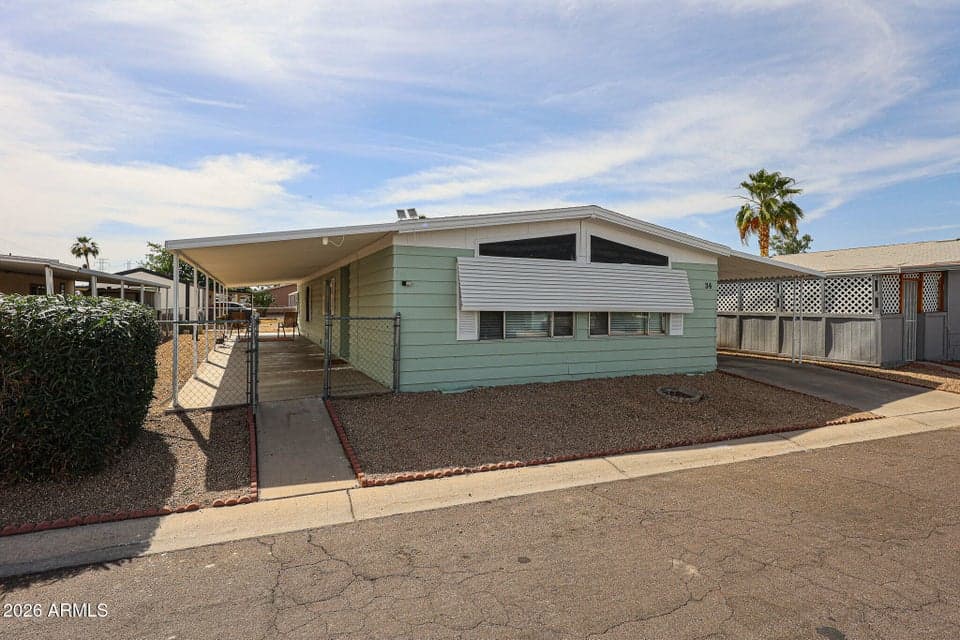 8301 N 103 Avenue 34, Peoria, AZ 85345 — photo 1 of 25