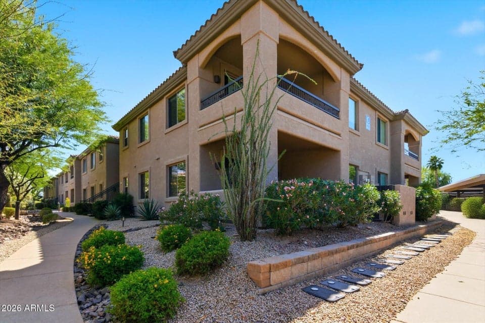 14815 N FOUNTAIN HILLS Boulevard 112, Fountain Hills, AZ 85268 — photo 1 of 18