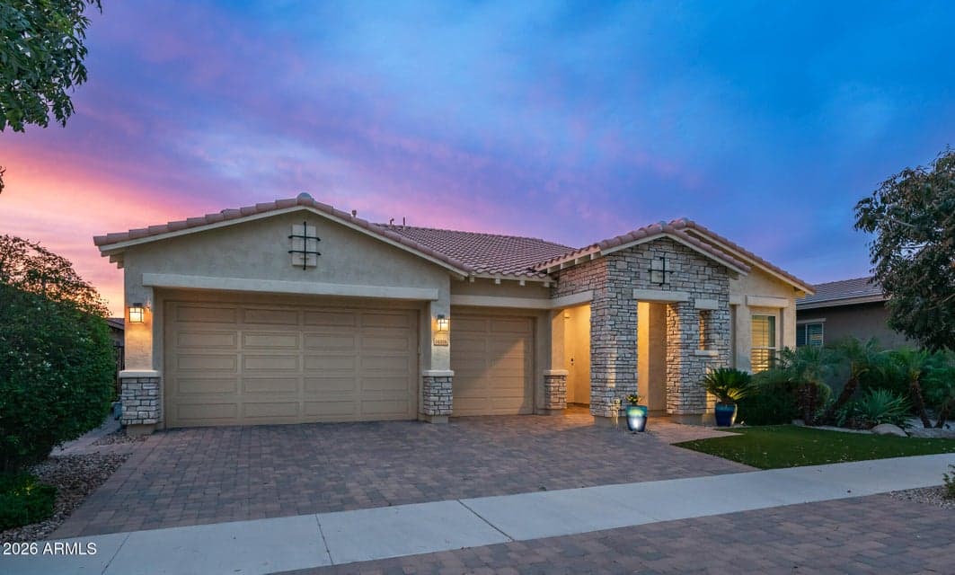 10356 E WAVELENGTH Avenue, Mesa, AZ 85212 — photo 1 of 87