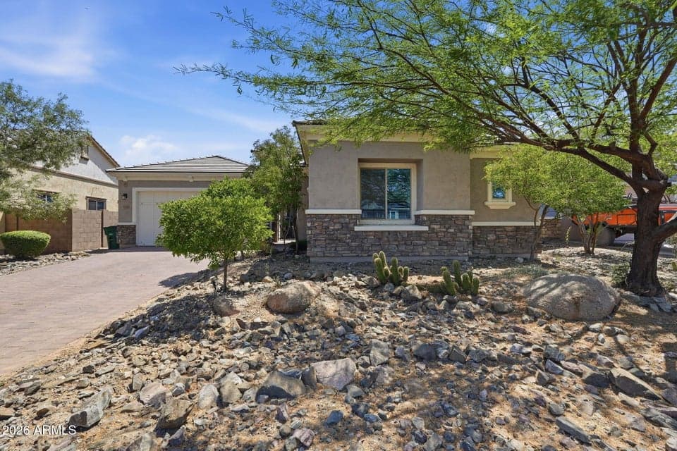 16373 W BEAUTIFUL Lane, Goodyear, AZ 85338 — photo 1 of 60