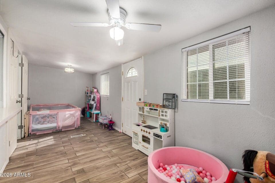 10955 N 79th Avenue 95, Peoria, AZ 85345 — photo 1 of 21