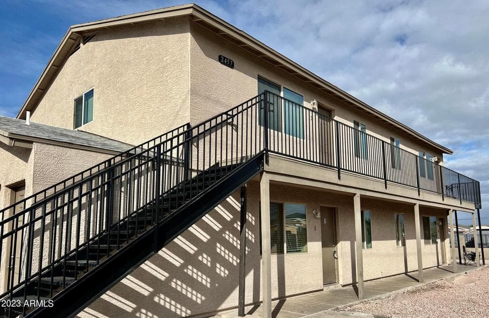 2457 E Pueblo Avenue Apt 1, Phoenix, AZ 85040 — photo 1 of 7