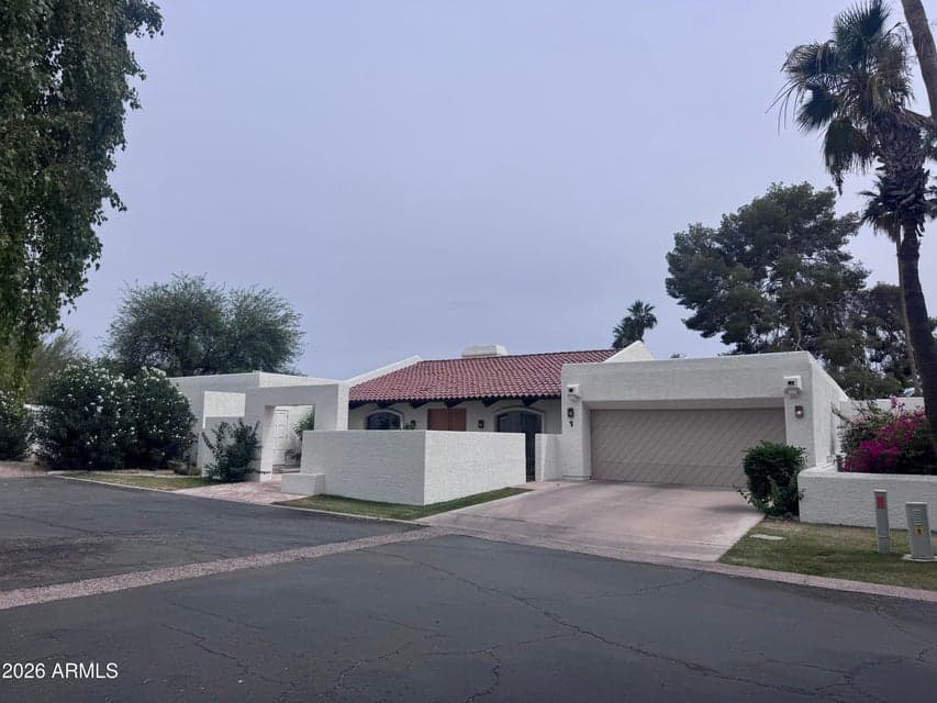 4450 E CAMELBACK Road 1, Phoenix, AZ 85018 — photo 1 of 54