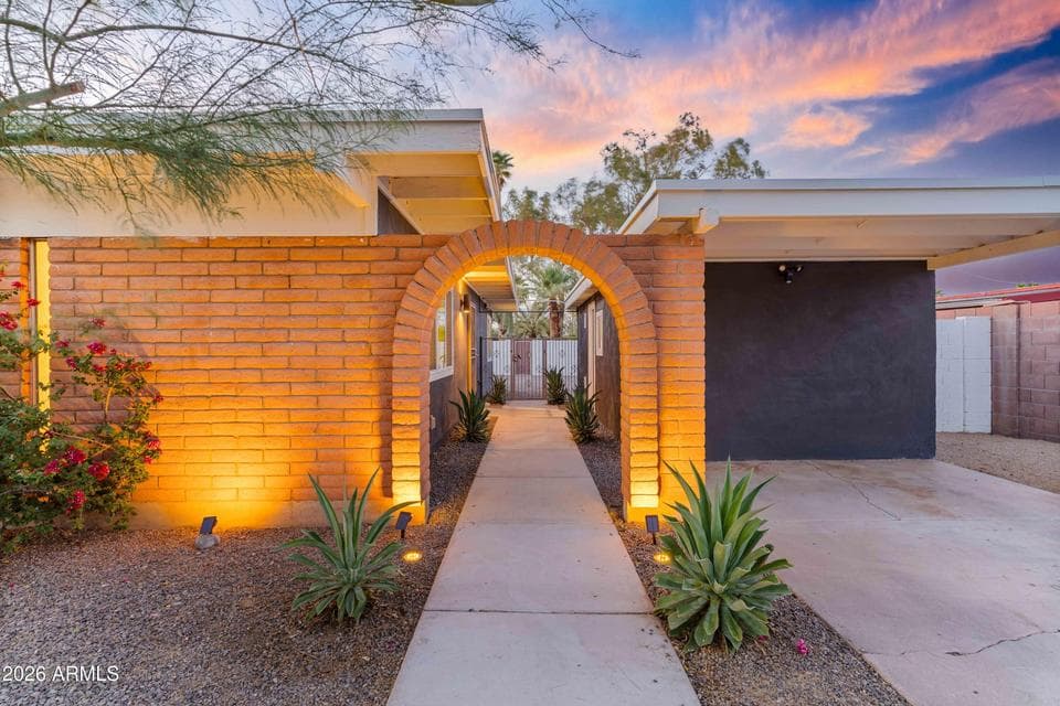 3728 E SUNNYSIDE Drive, Phoenix, AZ 85028 — photo 1 of 48