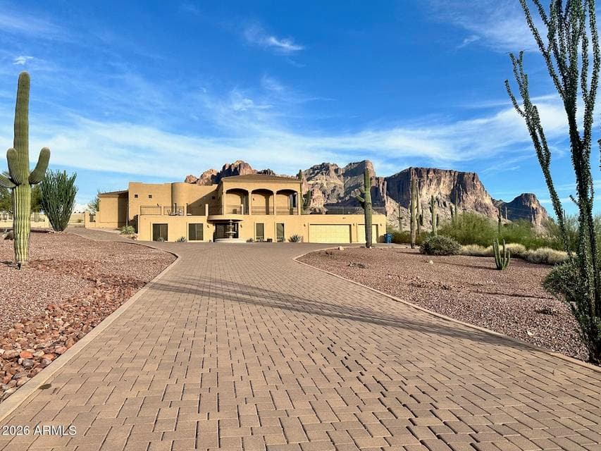 3931 N MARLOW Road, Apache Junction, AZ 85119 — photo 1 of 121