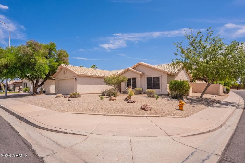 5463 W Geronimo Street, Chandler, AZ 85226 — photo 1 of 47