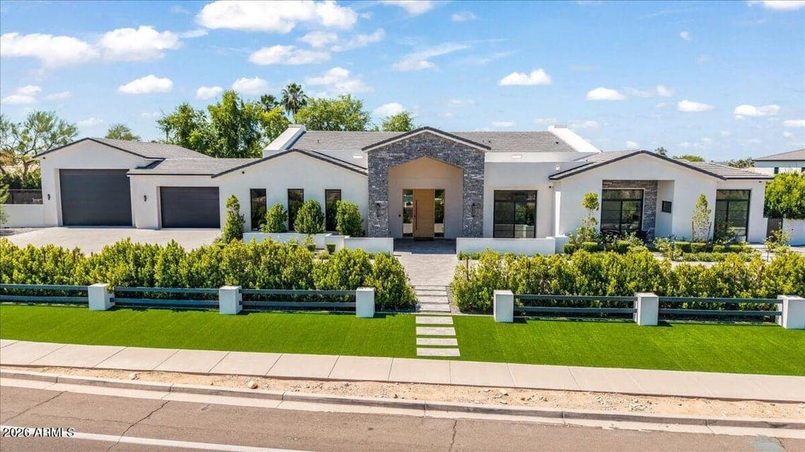 11681 E COCHISE Drive, Scottsdale, AZ 85259 — photo 1 of 61