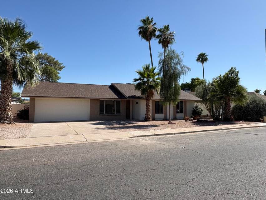 1521 W NOPAL Avenue, Mesa, AZ 85202 — photo 1 of 18