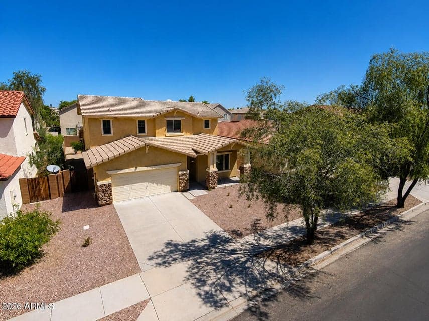 8212 W FOREST GROVE Avenue, Phoenix, AZ 85043 — photo 1 of 27