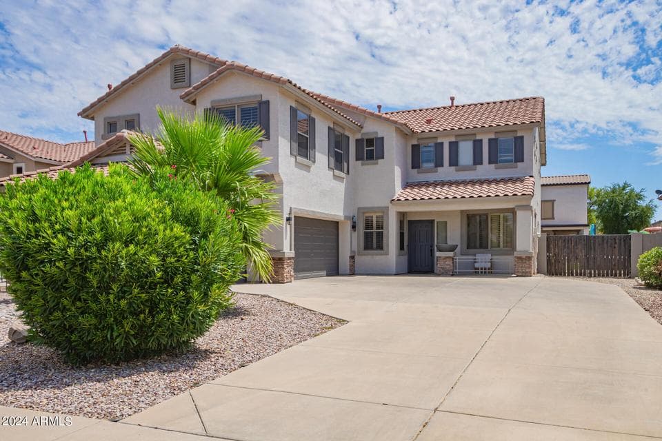 941 W DEXTER Way, San Tan Valley, AZ 85143 — photo 1 of 28