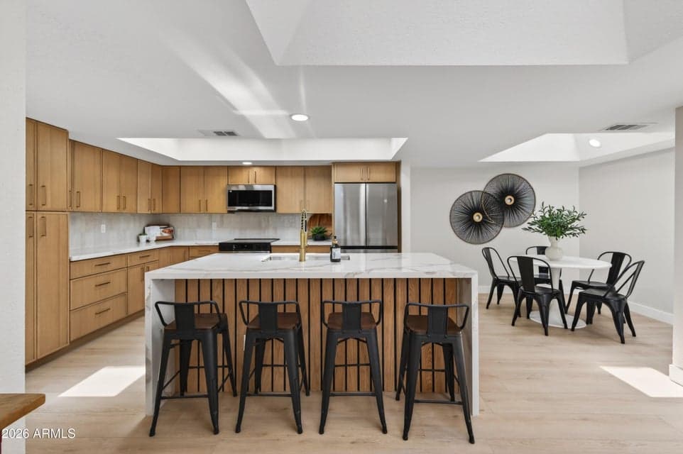 7702 N VIA CAMELLO DEL NORTE, Scottsdale, AZ 85258 — photo 1 of 36