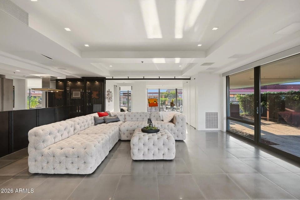 7137 E RANCHO VISTA Drive 7006, Scottsdale, AZ 85251 — photo 1 of 63