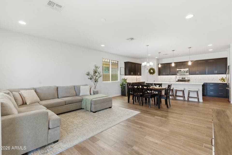 Great Room Area! Kitchen with Custom Island!