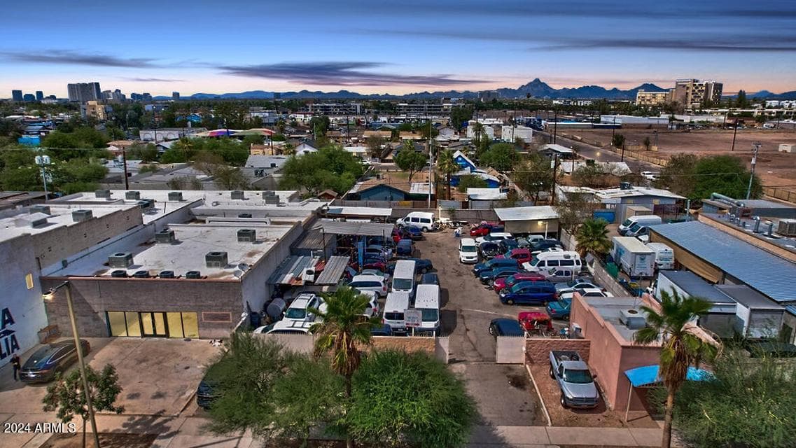 1634 E WASHINGTON Street, Phoenix, AZ 85034 — photo 1 of 3