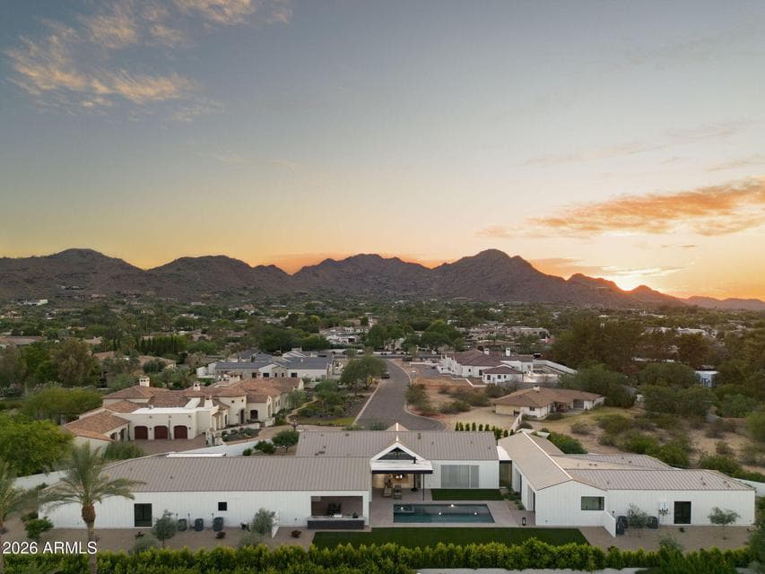 6840 E AVENIDA EL ALBA Avenue, Paradise Valley, AZ 85253 — photo 1 of 42
