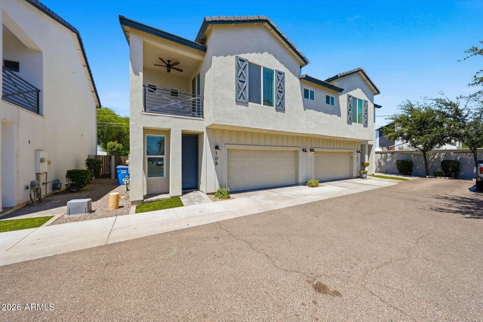 CURB APPEAL END UNIT