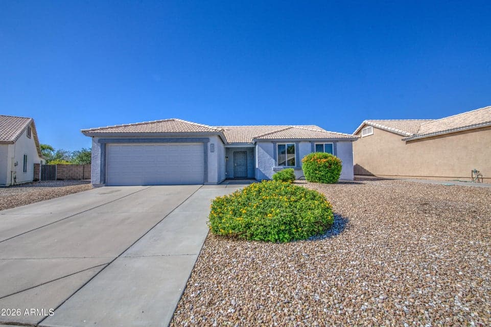 1900 W 19TH Avenue, Apache Junction, AZ 85120 — photo 1 of 48