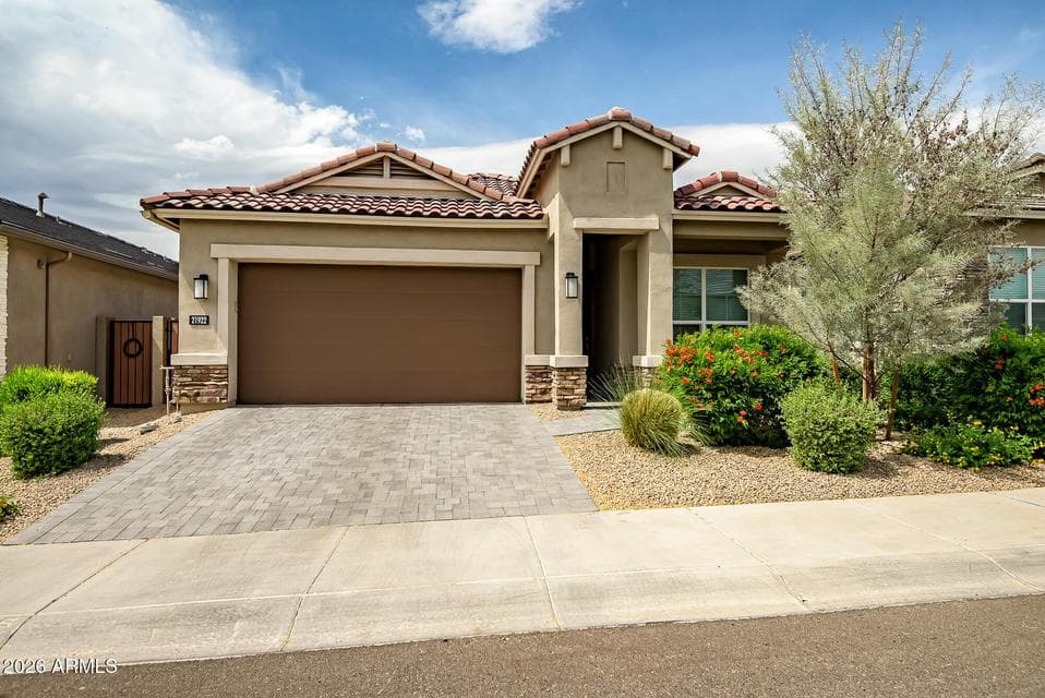 21922 N 61ST Way, Phoenix, AZ 85054 — photo 1 of 36