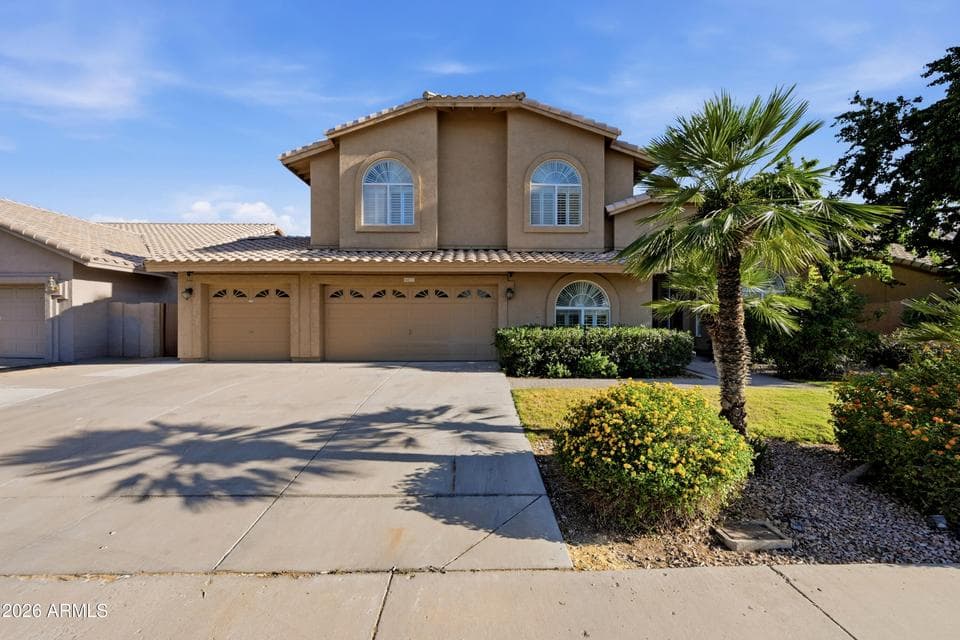 6833 E ACOMA Drive, Scottsdale, AZ 85254 — photo 1 of 45