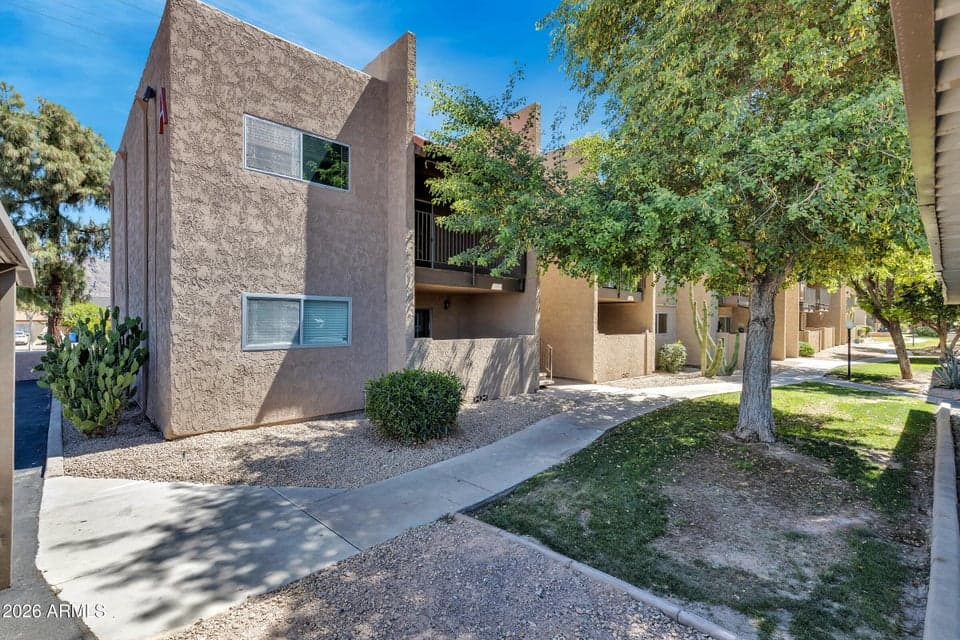 5525 E THOMAS Road A1, Phoenix, AZ 85018 — photo 1 of 23