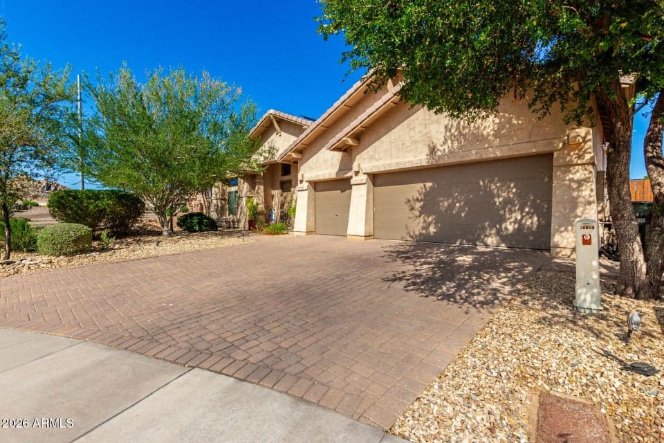 27713 N 57TH Drive, Phoenix, AZ 85083 — photo 1 of 58