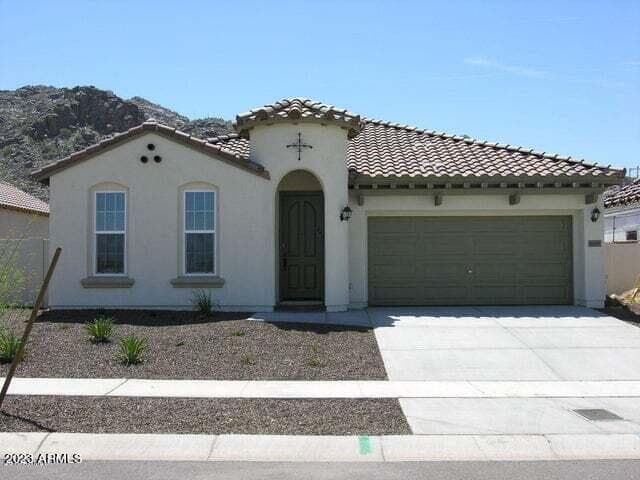 609 E PEARCE Road, Phoenix, AZ 85042 — photo 1 of 33