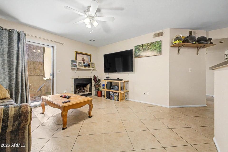 533 W GUADALUPE Road 1104, Mesa, AZ 85210 — photo 1 of 20
