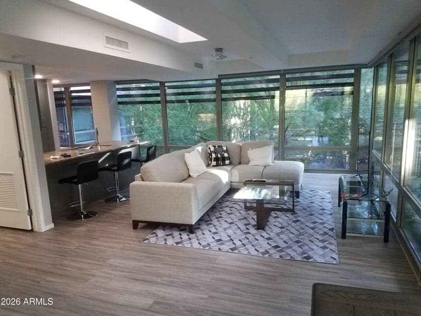 7137 E Rancho Vista Drive 3012, Scottsdale, AZ 85251 — photo 1 of 9
