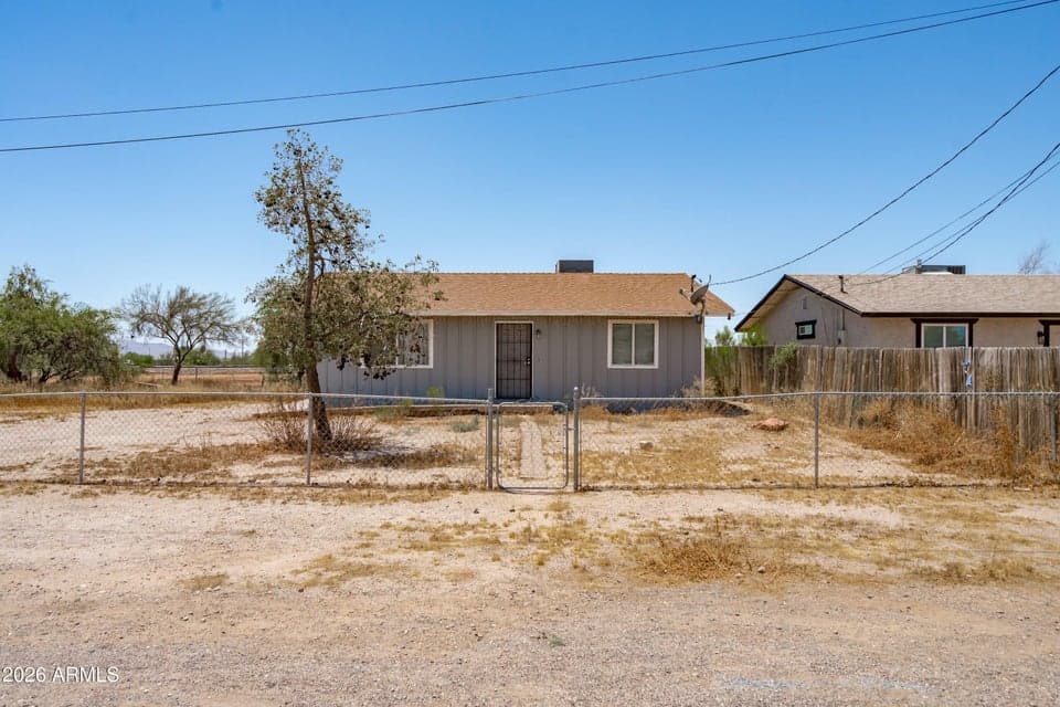 21701 W GRIFFIN Avenue, Wittmann, AZ 85361 — photo 1 of 23