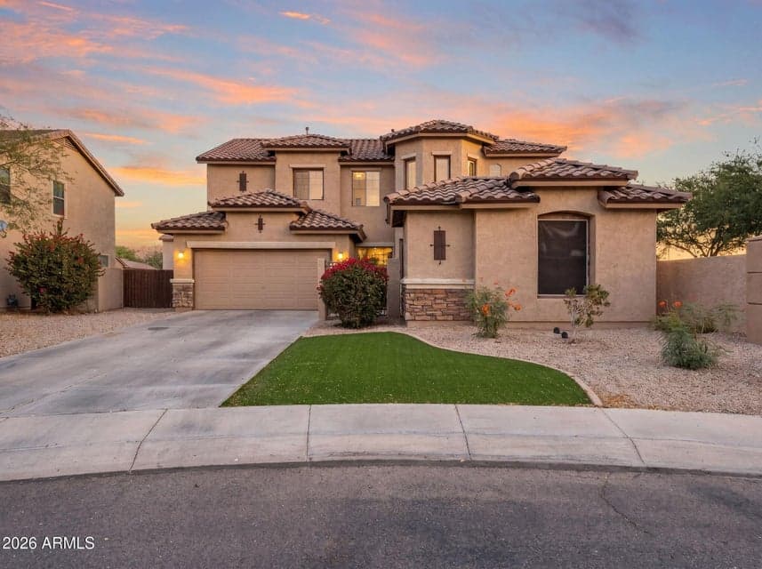 82 W RAVEN Drive, Chandler, AZ 85286 — photo 1 of 54
