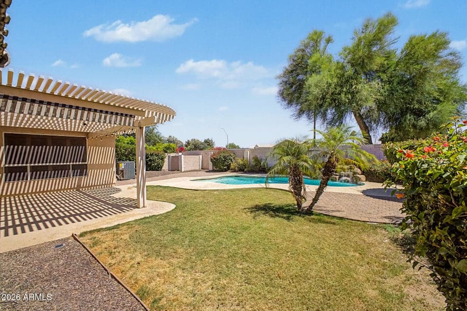 725 W BEVERLY Lane, Phoenix, AZ 85023 — photo 1 of 43