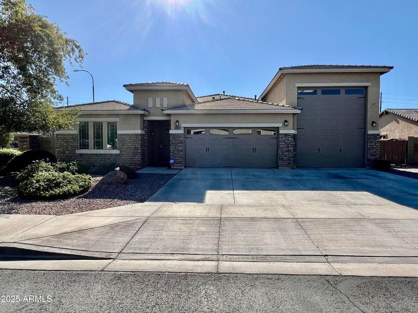 10605 W Catalina Drive, Avondale, AZ 85392 — photo 1 of 59