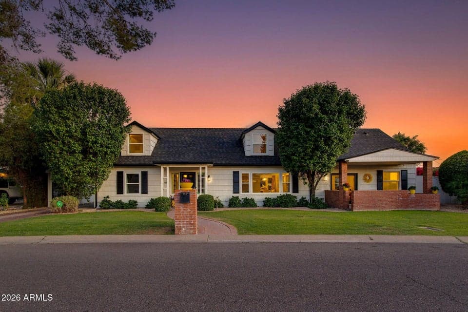 3445 E OREGON Avenue, Phoenix, AZ 85018 — photo 1 of 40