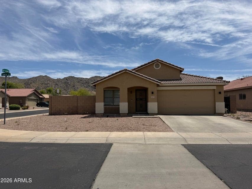1117 E GWEN Street, Phoenix, AZ 85042 — photo 1 of 22
